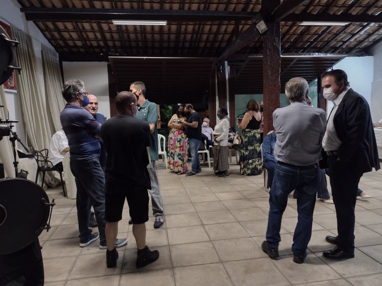 api-modulos/fotos/img/galeria_cat_culturais_506/506/12781/Lançamento do livro Pastel de Pimenta, de Luiz Viana Davis, em 12.02.2022 (4).jpg